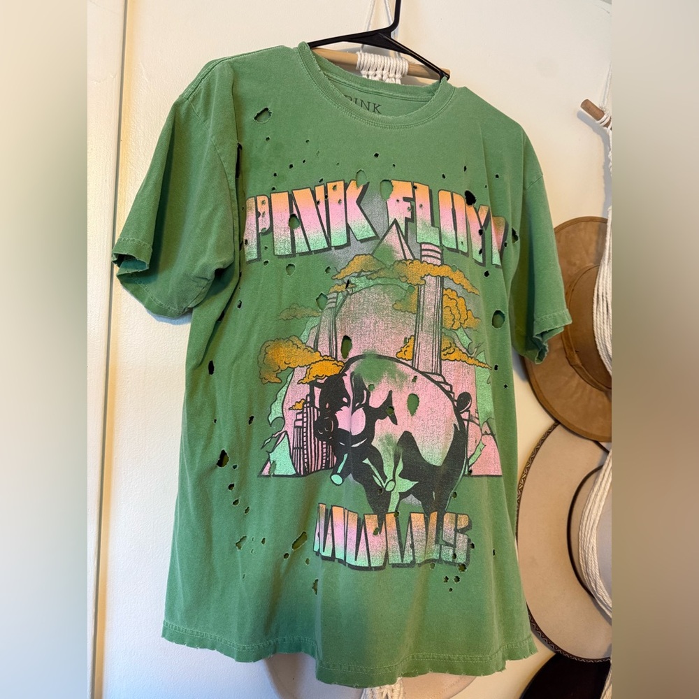 Urban Outfitters Green Graphic Tee
